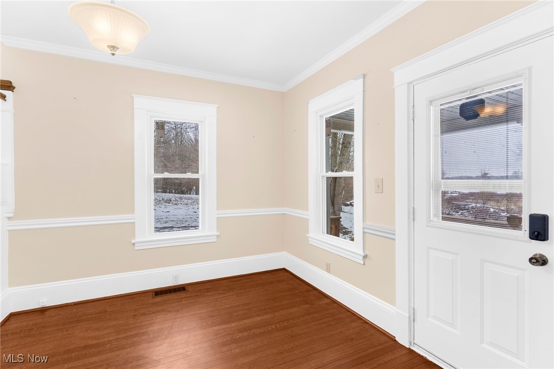 5910 Chestnut-Ridge Road Hubbard, OH 44425 - Photo 4 of 27
