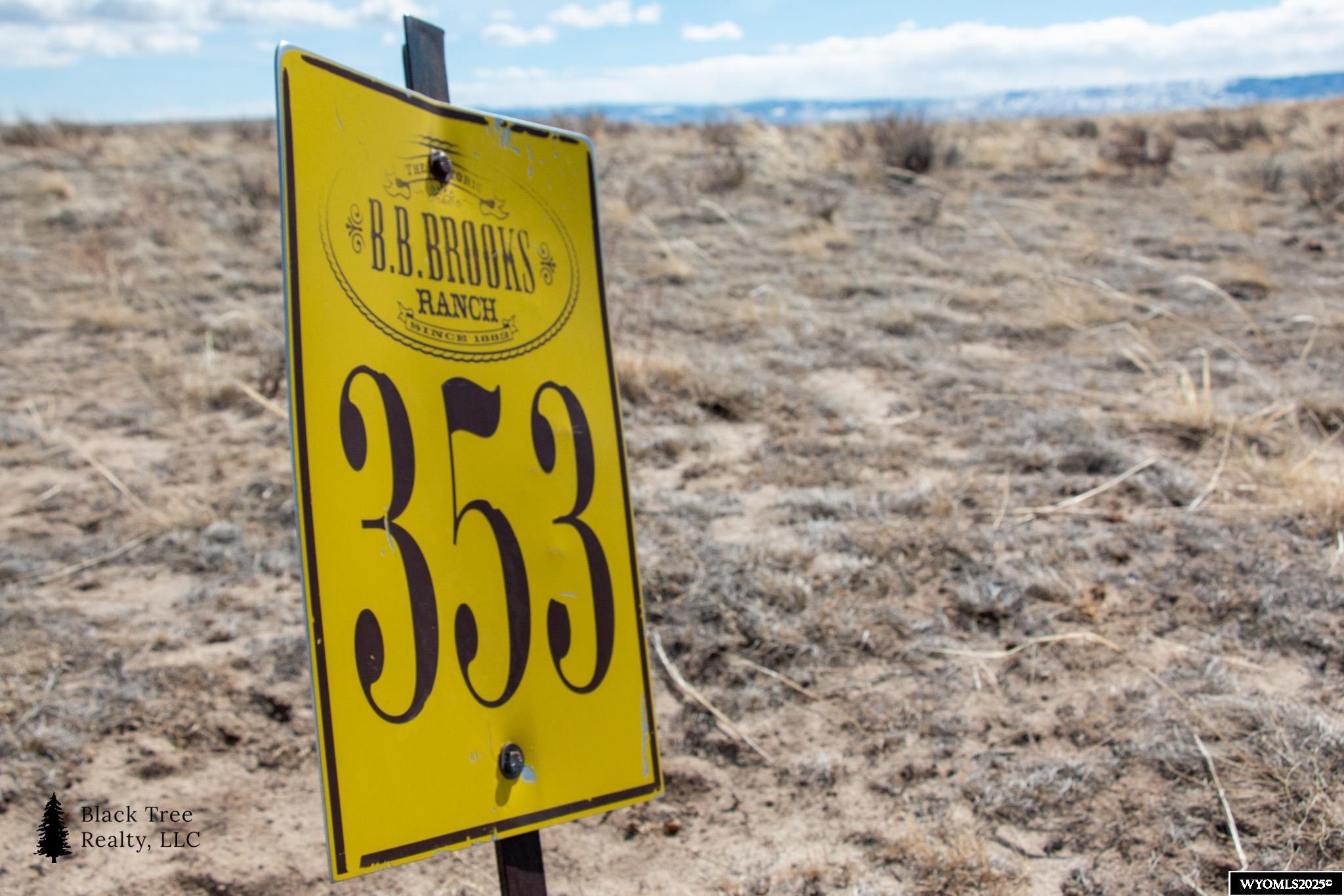 353 Frontier Street Casper, WY 82601 - Photo 3 of 24