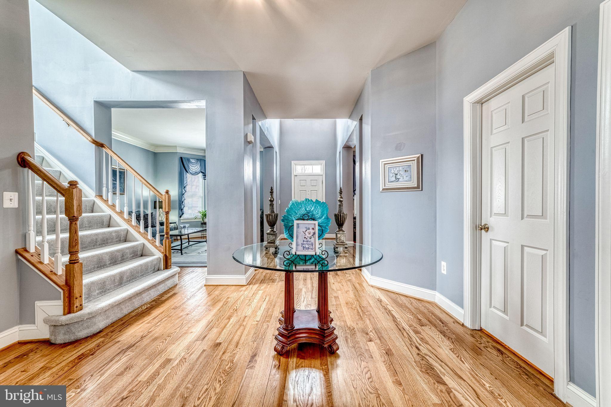 9293 Sumner Lake Boulevard Manassas, VA 20110 - Photo 15 of 49 Foyer