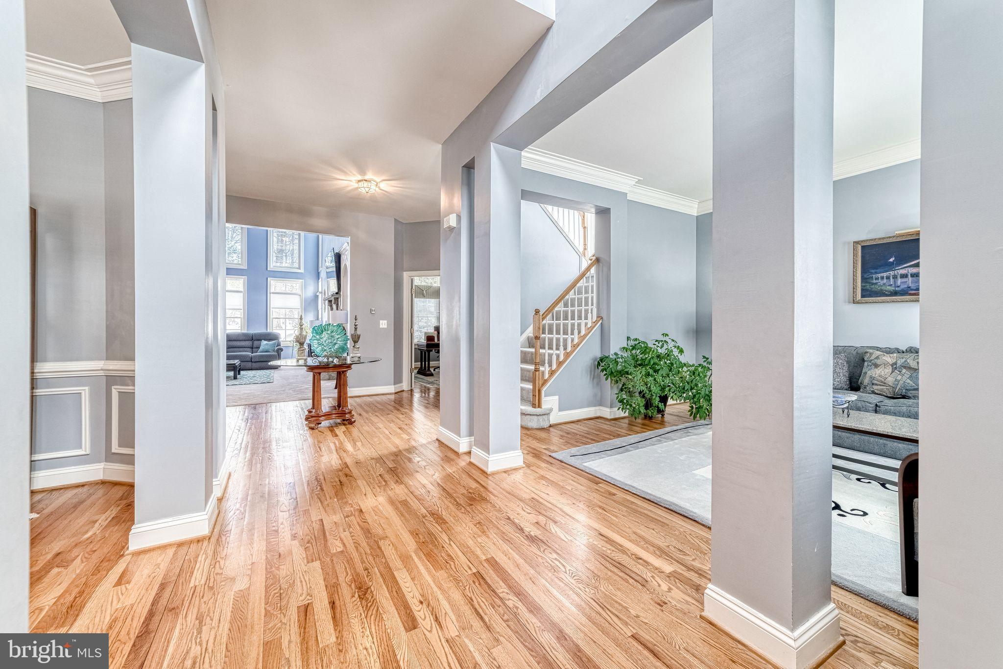 9293 Sumner Lake Boulevard Manassas, VA 20110 - Photo 17 of 49 Foyer