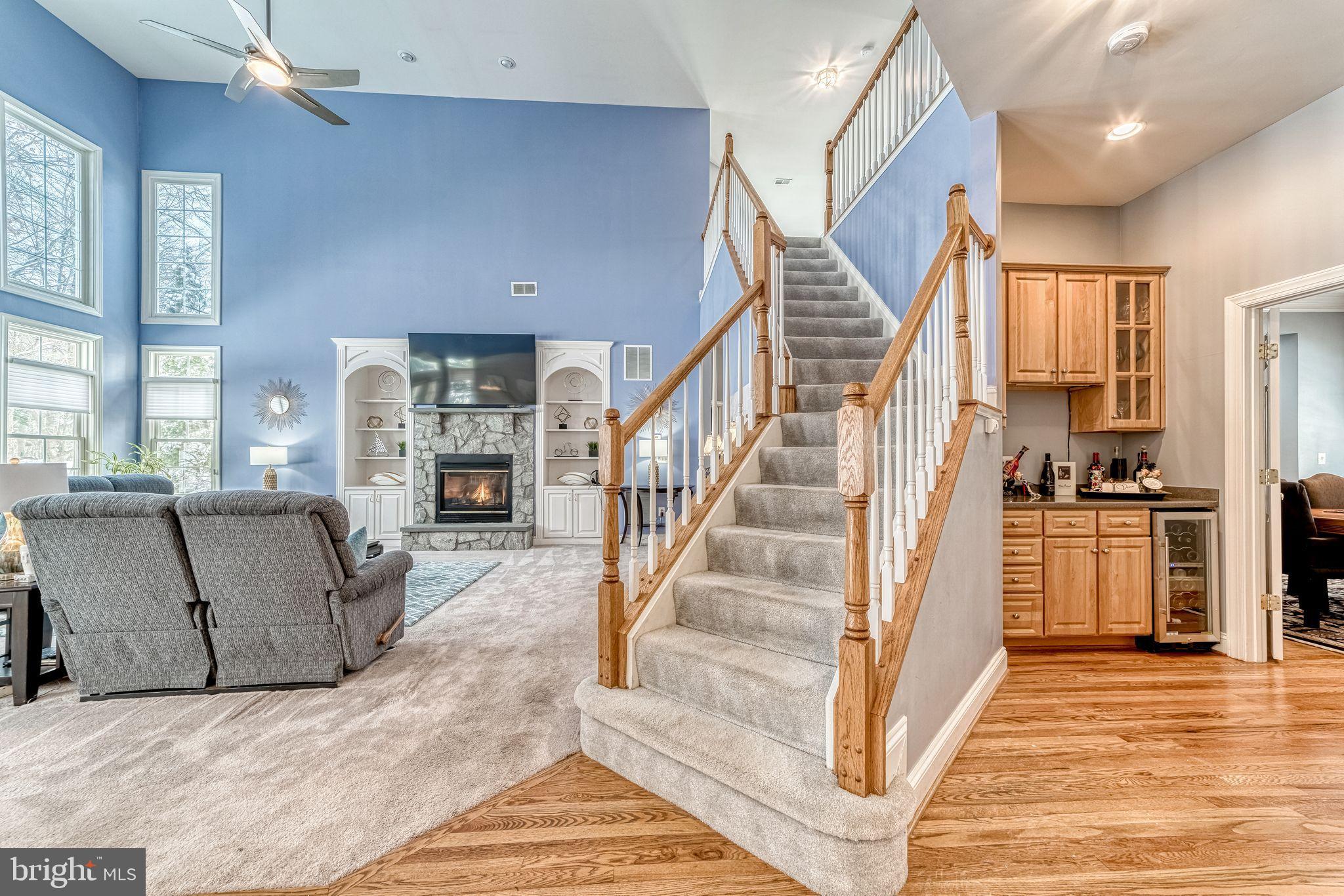 9293 Sumner Lake Boulevard Manassas, VA 20110 - Photo 9 of 49 Dual Staircase