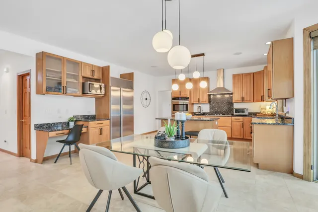 $675,000 | 1168 Vineyard Drive, Gurnee, IL 60031