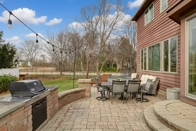 $675,000 | 1168 Vineyard Drive, Gurnee, IL 60031