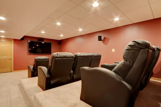 $675,000 | 1168 Vineyard Drive, Gurnee, IL 60031