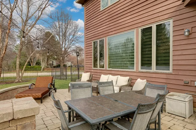 $675,000 | 1168 Vineyard Drive, Gurnee, IL 60031