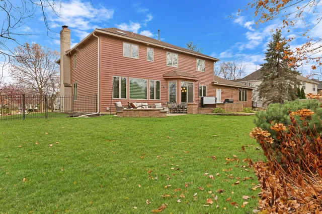 $675,000 | 1168 Vineyard Drive, Gurnee, IL 60031