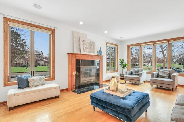 $675,000 | 1168 Vineyard Drive, Gurnee, IL 60031