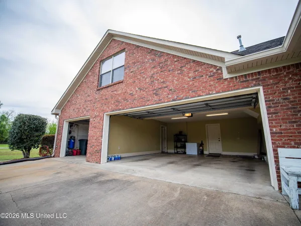 $799,995 | 5214 Highway 22, Unit 5214, Flora, MS 39071
