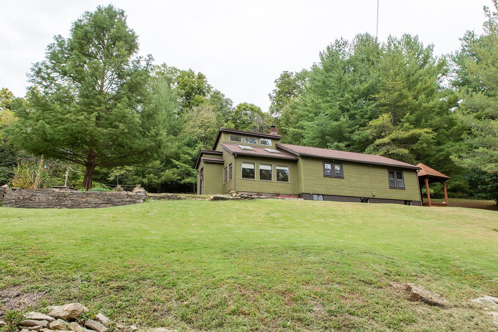 27290 Beltrees Road Godfrey, IL 62035 - Photo 2 of 55