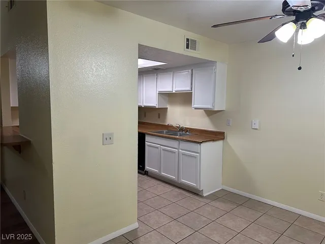 $1,175 | 1602 Justin Court, Unit 1602, Henderson, NV 89011