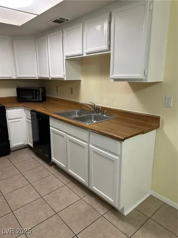 $1,175 | 1602 Justin Court, Unit 1602, Henderson, NV 89011