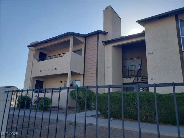 $1,175 | 1602 Justin Court, Unit 1602, Henderson, NV 89011