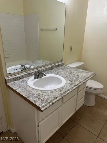 $1,175 | 1602 Justin Court, Unit 1602, Henderson, NV 89011