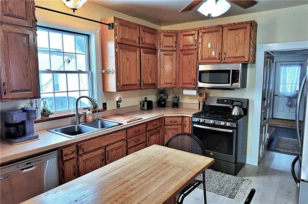 $229,900 | 3037 East Main Street, West Middlesex, PA 16159