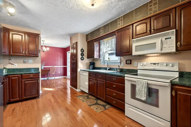 $449,900 | 653 Ponder Lane, Smithville, TN 37166