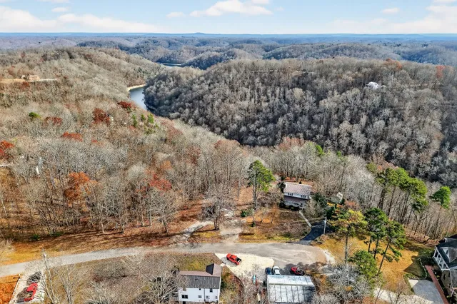 $449,900 | 653 Ponder Lane, Smithville, TN 37166