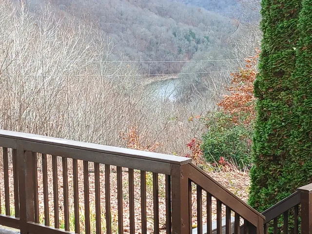 $449,900 | 653 Ponder Lane, Smithville, TN 37166