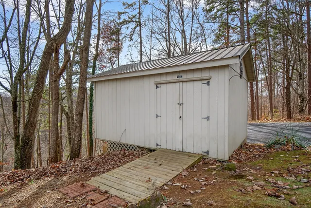 $449,900 | 653 Ponder Lane, Smithville, TN 37166