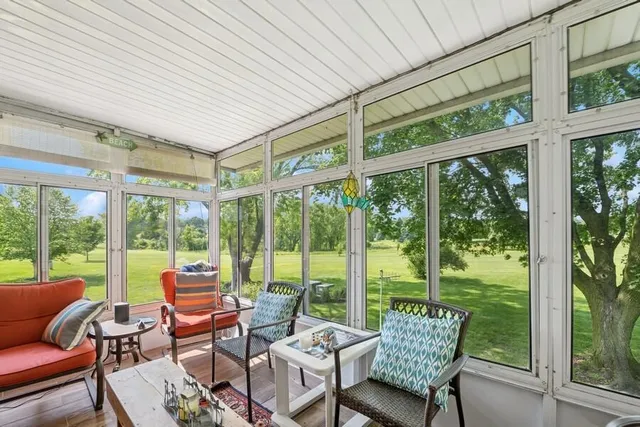 $329,900 | 352 County Road B, Unit 12, Fontana, WI 53125