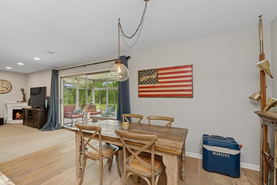 352 County Road B, Unit 12 Fontana, WI 53125 - Photo 8 of 17 06_352CoRdB_2006_Small