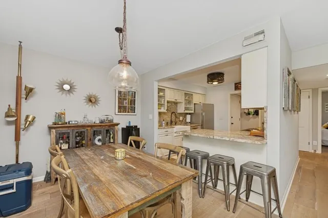 $329,900 | 352 County Road B, Unit 12, Fontana, WI 53125