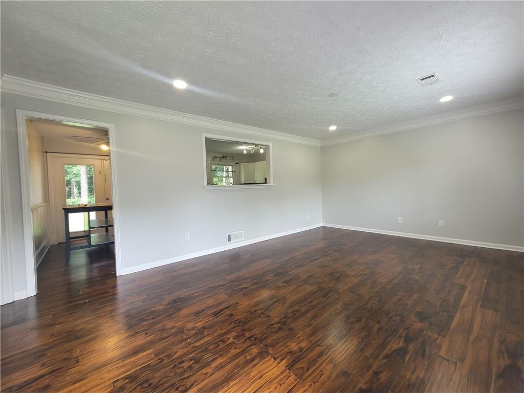 4641 Lucerne Valley Road Southwest Lilburn, GA 30047 - Photo 7 of 23 Gallery Image 7