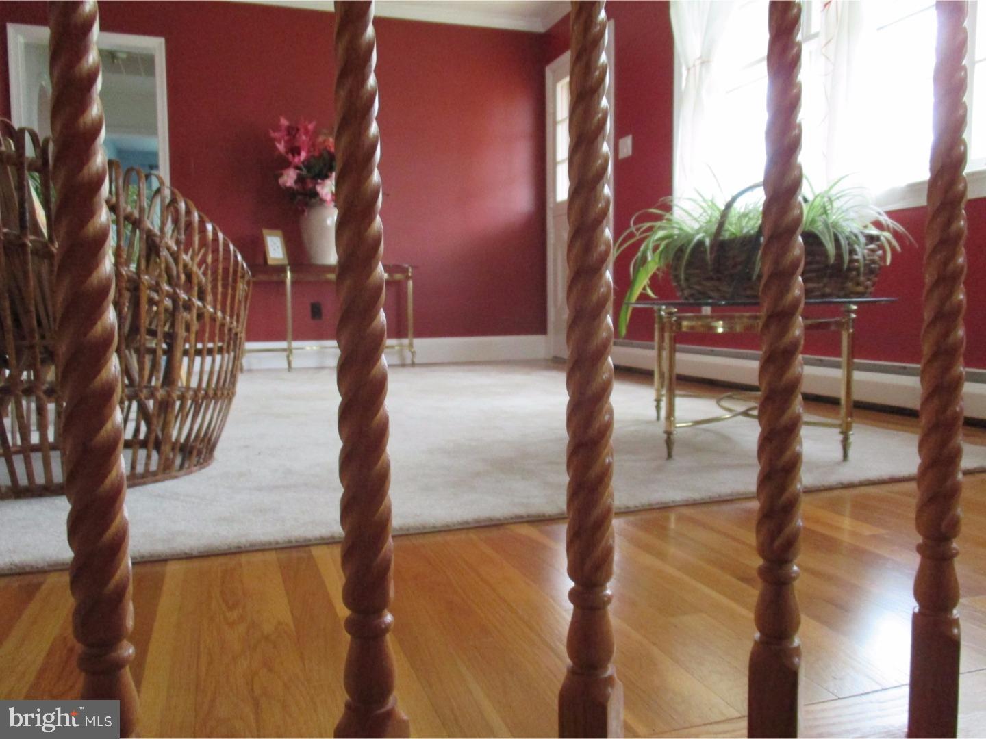 896 Spring City Road Phoenixville, PA 19460 - Photo 3 of 25 Living Room