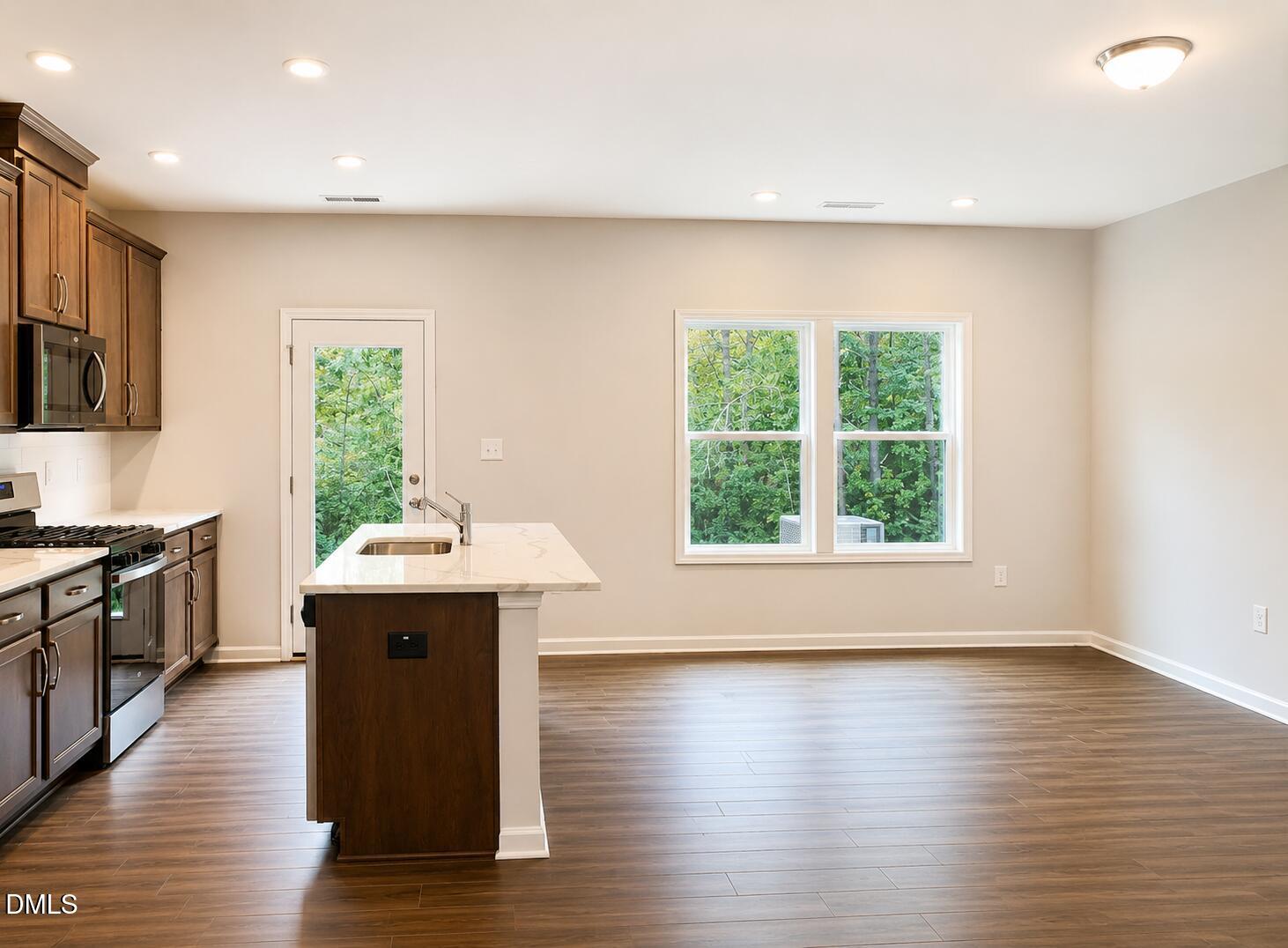 843 Oak Center Drive Raleigh, NC 27610 - Photo 3 of 12
