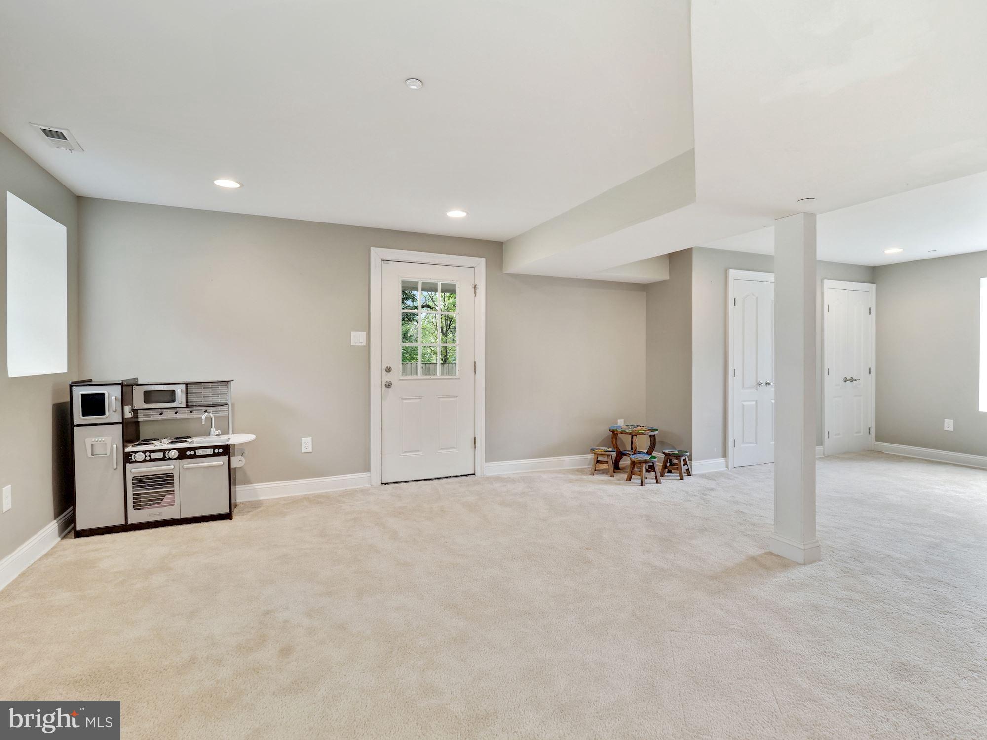 2500 Forest Glen Road Silver Spring, MD 20910 - Photo 32 of 41