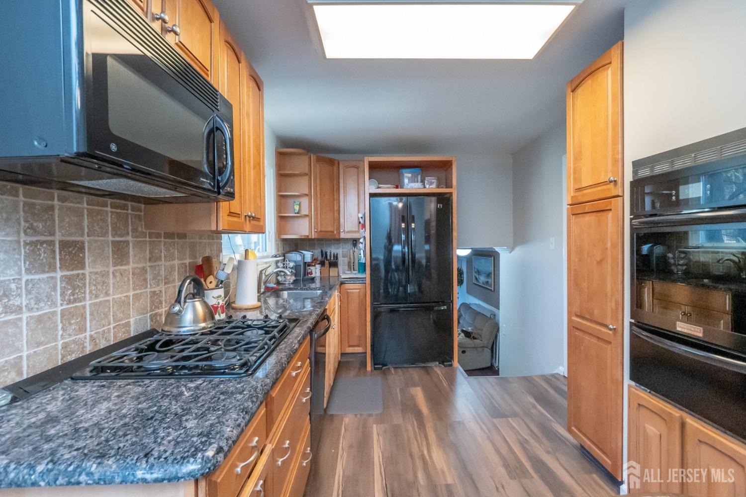 10 Arvin Road Old Bridge, NJ 08857 - Photo 12 of 42 Gallery Image 12