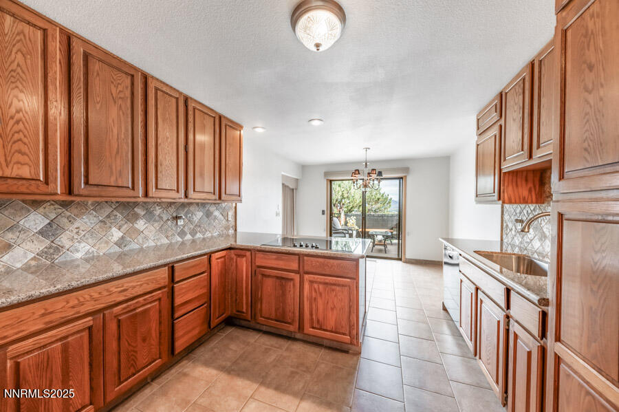 2220 Stone Mountain Circle Reno, NV 89519 - Photo 21 of 58 s-1029