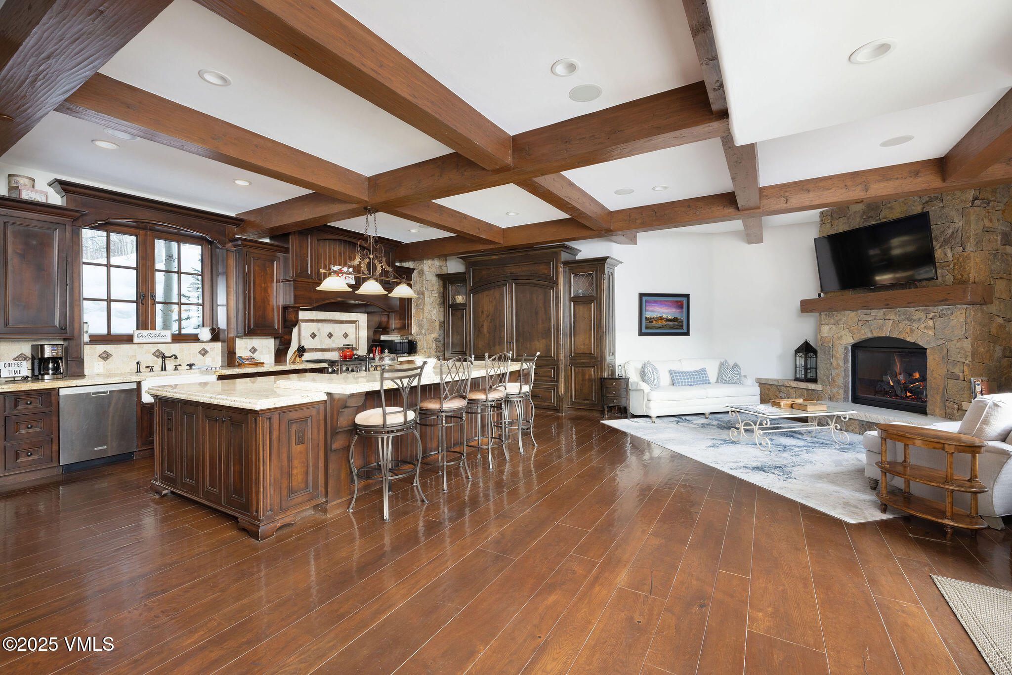 2195 Cresta Road Edwards, CO 81632 - Photo 5 of 43 a kitchen with lots of counter top space