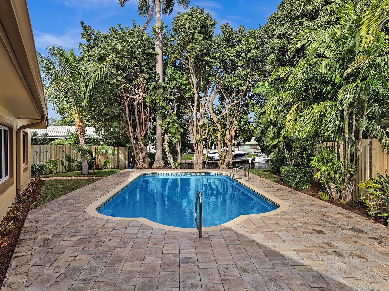 2021 Northeast 28th Street Lighthouse Point, FL 33064 - Photo 12 of 57 Pool