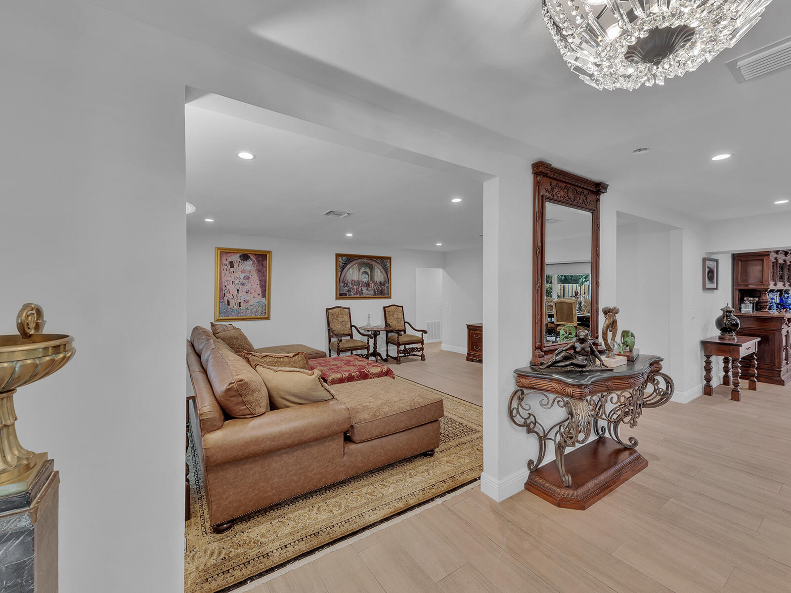 2021 Northeast 28th Street Lighthouse Point, FL 33064 - Photo 38 of 57 Living Area