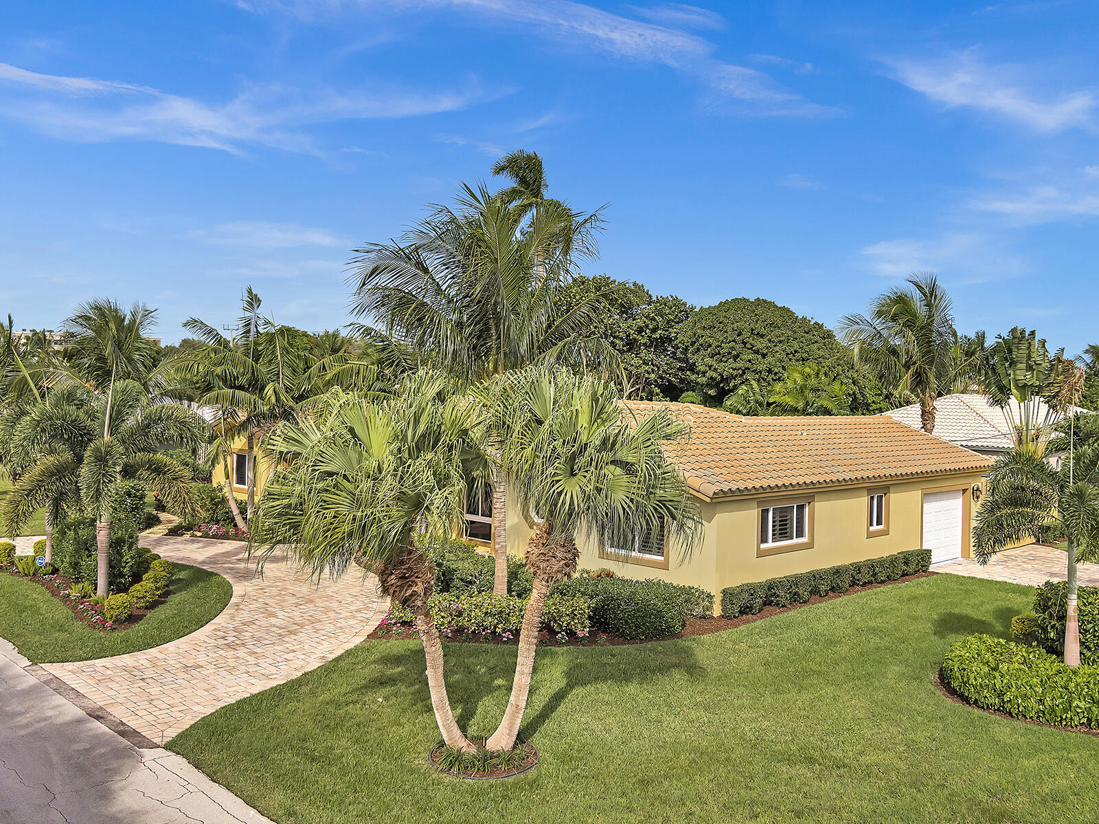 2021 Northeast 28th Street Lighthouse Point, FL 33064 - Photo 45 of 57 Front Arial