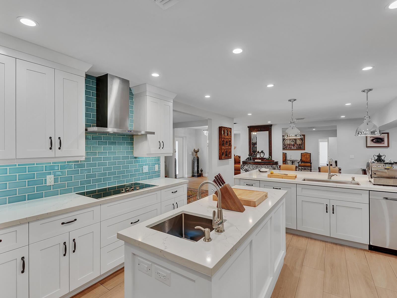 2021 Northeast 28th Street Lighthouse Point, FL 33064 - Photo 9 of 57 kitchen6