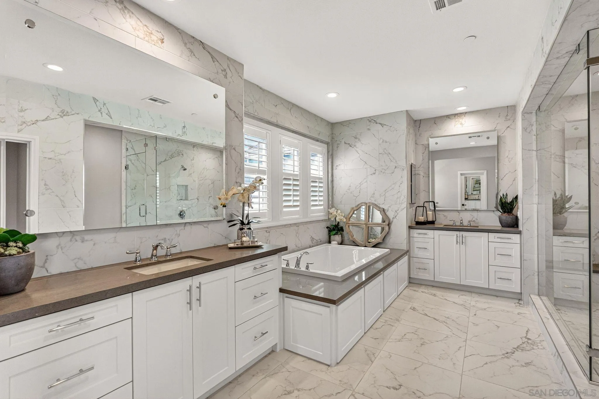 21509 Wilgen Road Escondido, CA 92029 - Photo 22 of 37 a bathroom with sink mirror and double