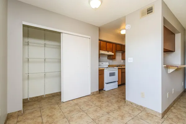 $1,199 | 410 East 9th Avenue, Unit 17, Mesa, AZ 85204