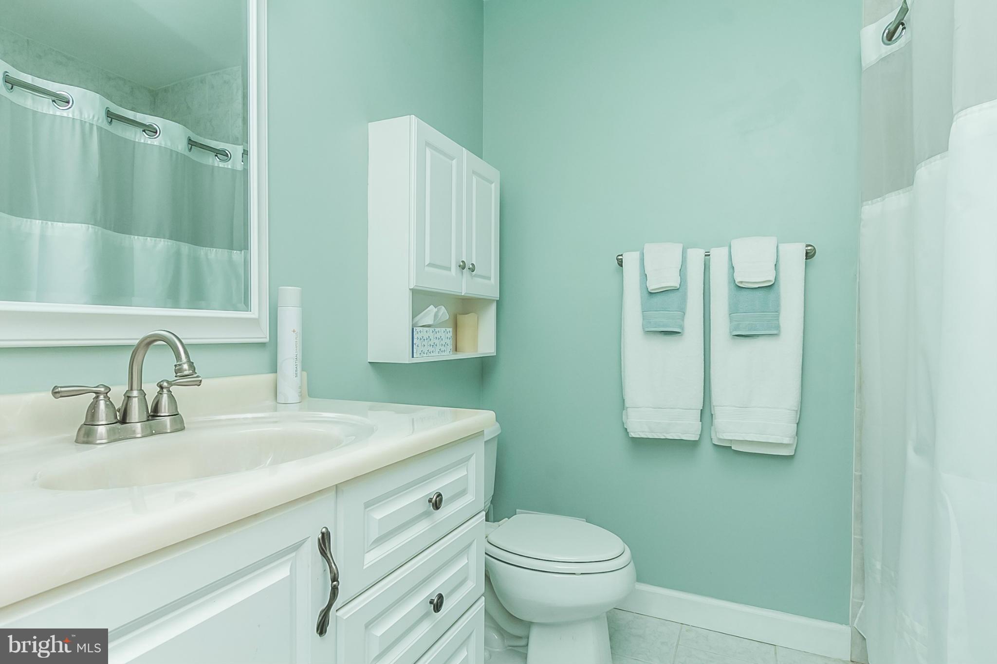 3981 Forest Valley Road Baltimore, MD 21234 - Photo 20 of 29 Bath