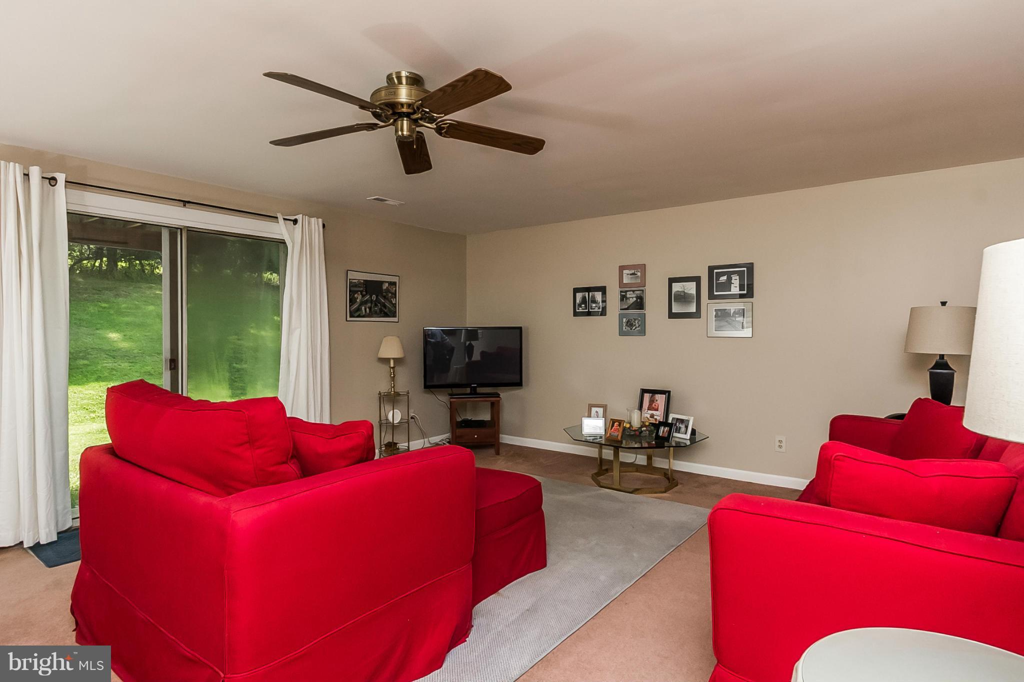 3981 Forest Valley Road Baltimore, MD 21234 - Photo 21 of 29 Family Room