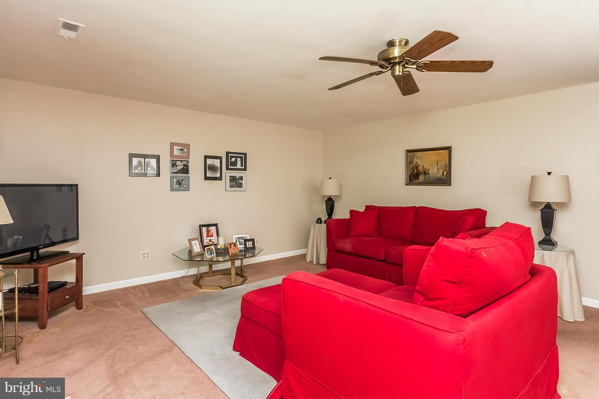 3981 Forest Valley Road Baltimore, MD 21234 - Photo 22 of 29 Family Room