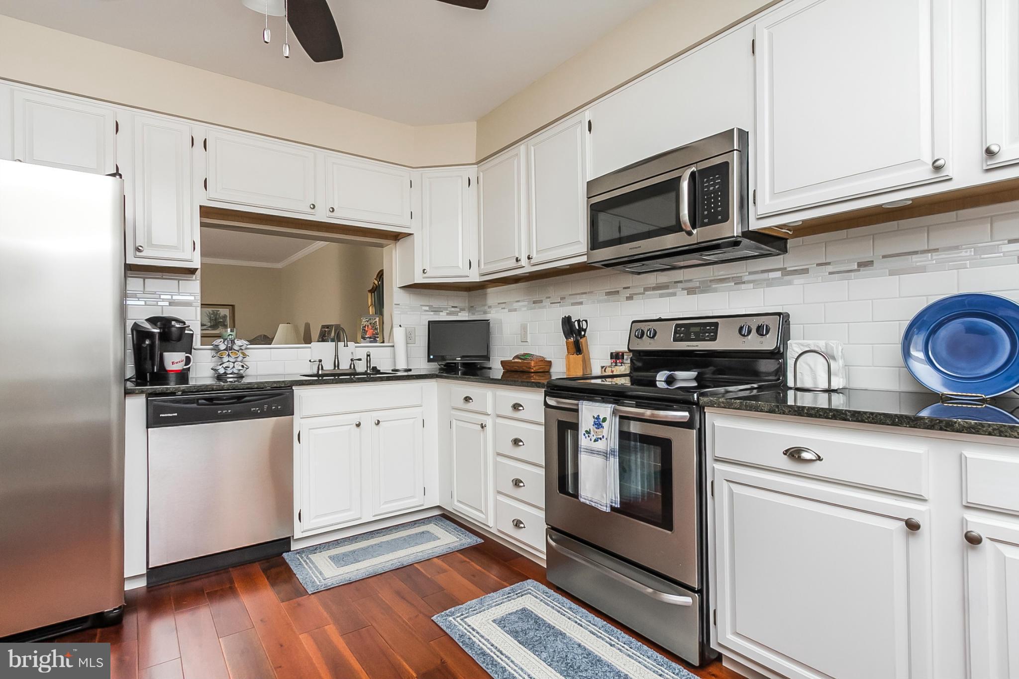3981 Forest Valley Road Baltimore, MD 21234 - Photo 7 of 29 Kitchen