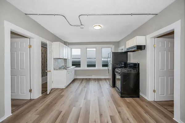 $2,250 | 50 1/2 Common Street, Unit 3, Lawrence, MA 01840