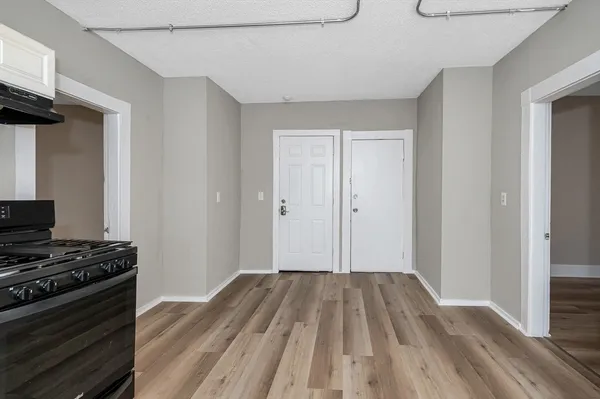 $2,250 | 50 1/2 Common Street, Unit 3, Lawrence, MA 01840