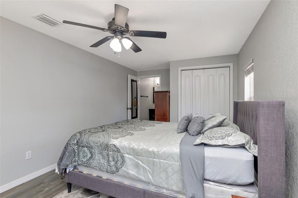 1223 Union Street Clearwater, FL 33755 - Photo 16 of 46