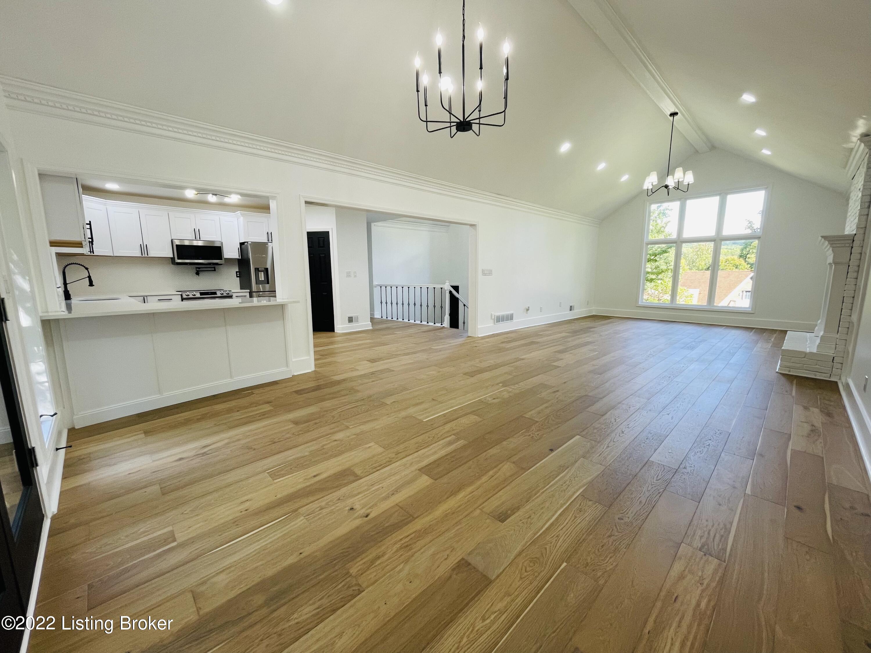 6816 Stone Hill Road Louisville, KY 40214 - Photo 11 of 87 Dinning room