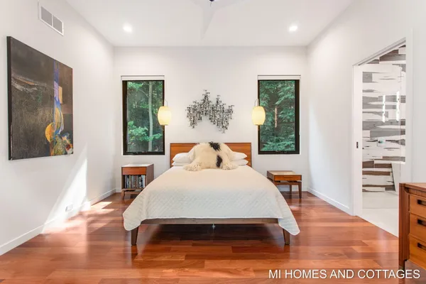 $2,750,000 | 371 Dunegrass Cir Drive, Saugatuck, MI 49453