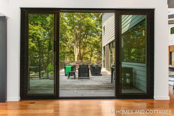 $2,750,000 | 371 Dunegrass Cir Drive, Saugatuck, MI 49453