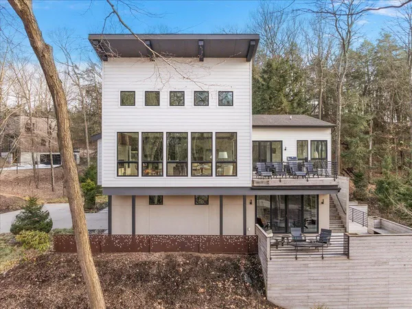 $2,750,000 | 371 Dunegrass Cir Drive, Saugatuck, MI 49453
