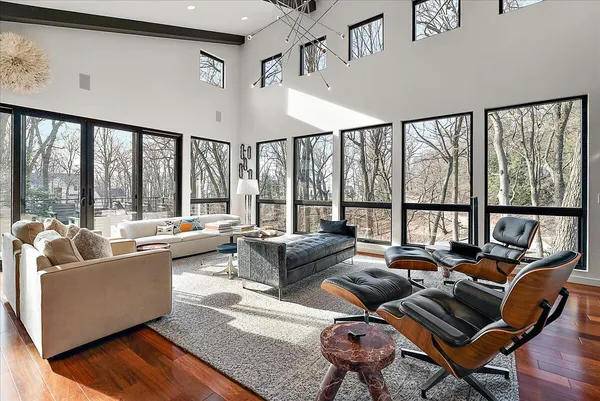 $2,750,000 | 371 Dunegrass Cir Drive, Saugatuck, MI 49453